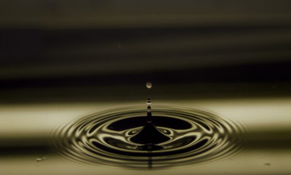 Petróleo sobe com menor expectativa de acordo entre EUA e Irã