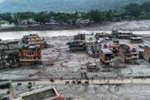 Reconstrução no Nepal após avalanche pode custar até um décimo da economia do país