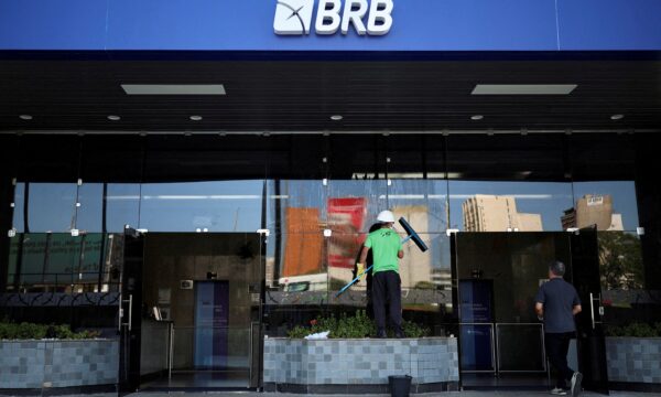BRB afasta cinco funcionários citados em investigações internas sobre o caso Master