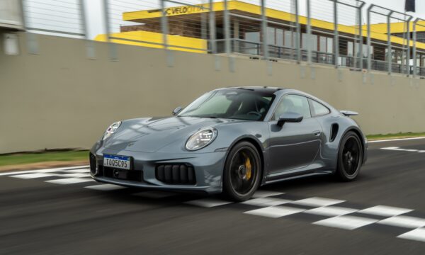 VÍDEO: um Porsche é mesmo difícil de 'domar'? g1 testou esportivo de 711 cv e R$ 2,1 milhões