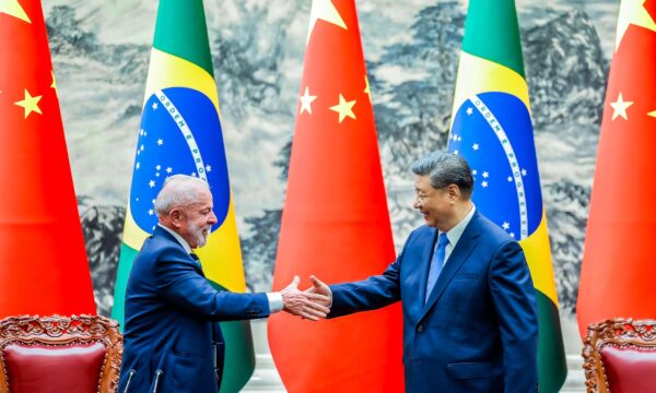 China eleva tarifa sobre carne brasileira a 67% após fim da cota de exportação; o que acontece agora?