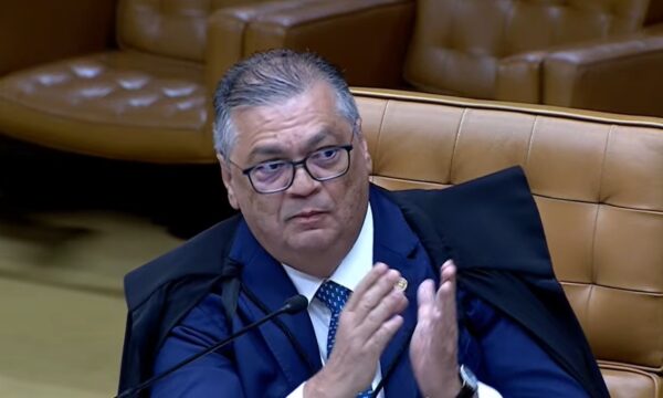 Dino defende decisões do STF e do TSE sobre debate da TV Globo